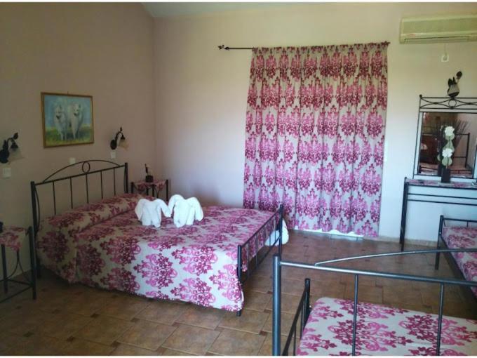 Hotel Takis Agios Georgios  Eksteriør bilde